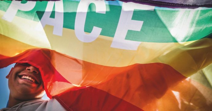 Papa Francesco e le 3 pacifiste: “Siamo dalla parte degli obiettori. Se vuoi la pace, parla”