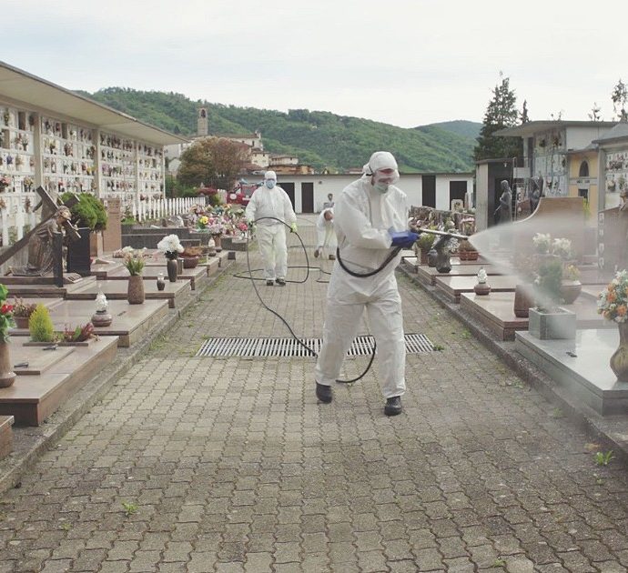 Le mura di Bergamo, un film documentario esemplare sul dolore e la resistenza in piena pandemia da Covid
