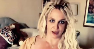 Copertina di Britney Spears rimprovera i fan: “Non chiamate la polizia”