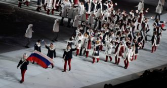 Copertina di La presenza di atleti russi nelle gare è un caso diplomatico: il Cio apre, ma 34 Paesi dicono no. E a Parigi 2024 manca sempre meno