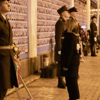 Copertina di Gli italiani ripudiano la guerra: il Fatto di domani 24 febbraio