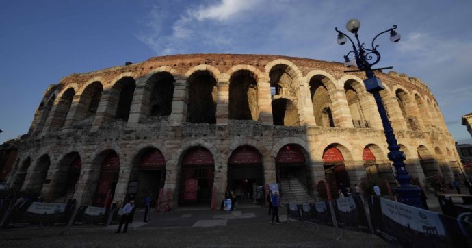 Arena di Verona, la destra conferma i vertici e avalla il declino. Una storia politica? Molto meno