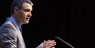 Copertina di Treni troppo larghi per i tunnel, scandalo per i trasporti spagnoli