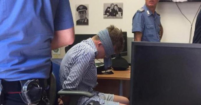 Omicidio Cerciello, condanna a due mesi (con pena sospesa) per il carabiniere che bendò Natale Hjorth in caserma dopo l’arresto