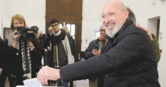 Copertina di Primarie Pd, flop di Bonaccini nei grandi centri e nella notte s’aggrappa al Meridione