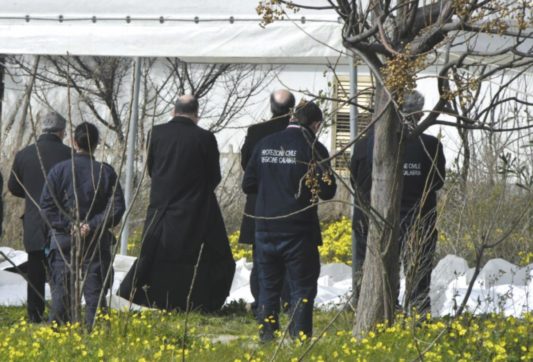 Crotone, il parroco Morrone: “Non so che Vangelo legga Salvini. Il mio è diverso”