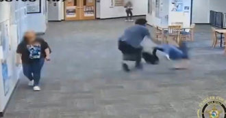 Copertina di Usa, la prof gli vieta la Nintendo e lui la aggredisce brutalmente: il video del pestaggio a scuola