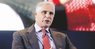 Copertina di UniCredit, Gadhia lascia il cda sull’accusa di aver svelato il maxiaumento all’ad Orcel