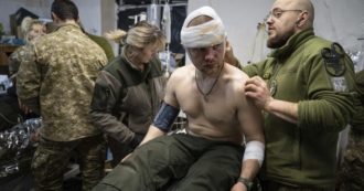 Copertina di Ucraina, la diretta – Droni sulle città russe: uno abbattuto vicino a Mosca, esplosioni in una raffineria. Putin: sabotatori ucraini. Bakhmut, “i soldati di Wagner cercano di sfondare”