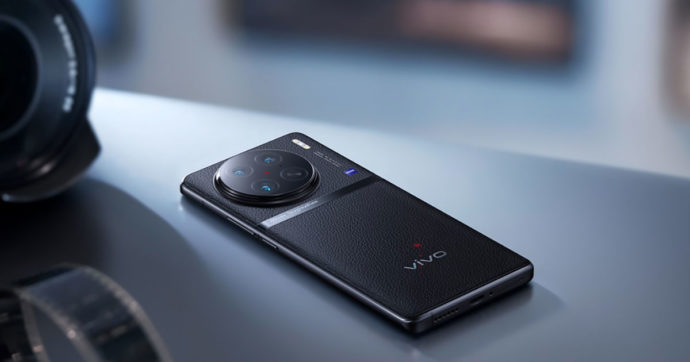 Vivo lancia in Europa X90 Pro, il nuovo smartphone con fotocamere sviluppate in collaborazione con ZEISS