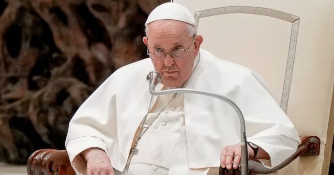 Papa Francesco ai dipendenti Inps: “Il lavoro sia dignitoso, no al nero e al precariato. La previdenza tiene insieme le generazioni”