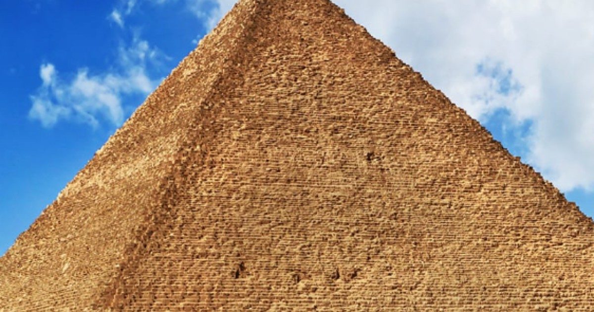 Egitto, scoperto un nuovo corridoio nella piramide di Cheope