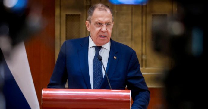 Lavrov sta nell’hotel di Giorgia: “B. è meglio”