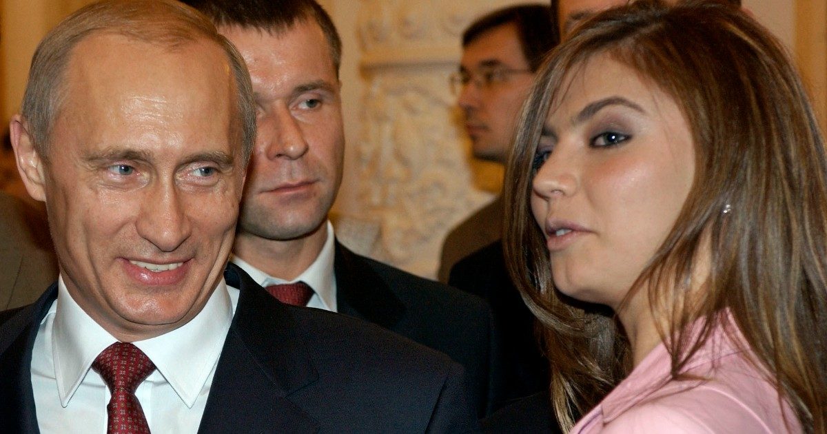 “Putin vive in un palazzo tutto d’oro con la sua amante Alina Kabaeva”