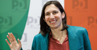 Copertina di Insulti razzisti e sfottò a Schlein sulla chat gestita da Sgarbi (in cui c’è anche La Russa)