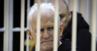 Copertina di La Bielorussia ha condannato a 10 anni di carcere il Premio Nobel per la Pace 2022 Ales Bialiatski. Metsola: “Un insulto alla giustizia”