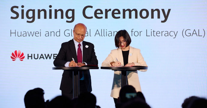 MWC 2023: Huawei si unisce all’Alleanza Mondiale per l’Alfabetizzazione di UNESCO