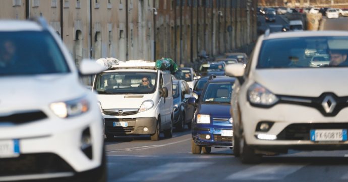 Nuovo rinvio sul bando delle auto a benzina: Berlino prende tempo, esultano Meloni & C.