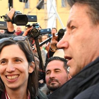 Copertina di Pd e M5s, che fare dopo lo sfracello elettorale: il Fatto di domani 31 maggio
