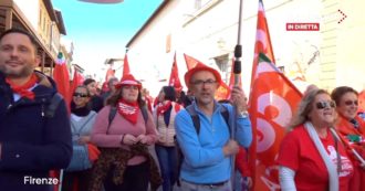 Copertina di Firenze, manifestazione antifascista dopo l’aggressione davanti al liceo: attesi Conte e Schlein. Segui la diretta