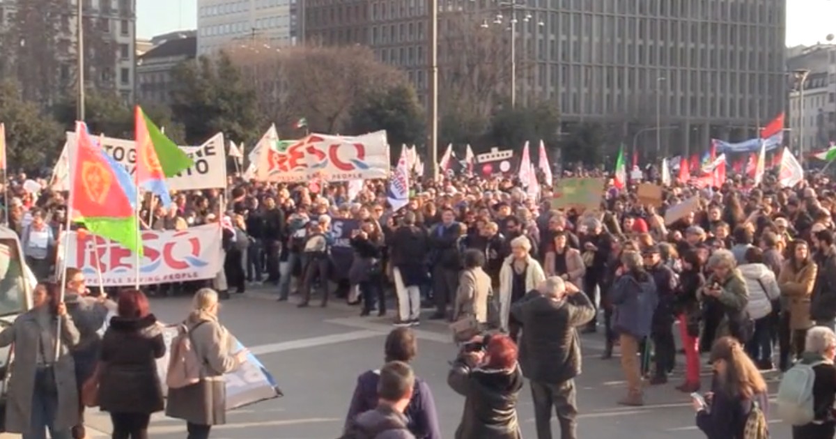Migranti corteo 