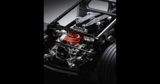 Copertina di Lamborghini, il nuovo motore V12 è ibrido plug-in – FOTO