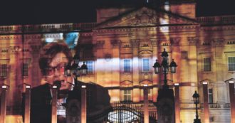 Copertina di Non per gloria, solo denaro: la musica si sceglie il padrone