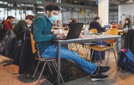 Copertina di Università. “Perché togliere le lezioni online a noi lavoratori e/o disabili?”
