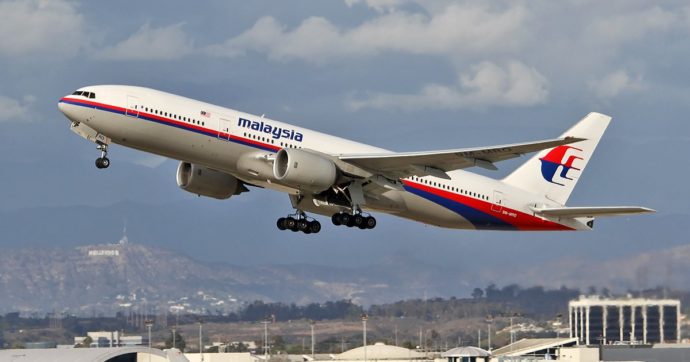 La scomparsa del volo MH370 diventa una serie Netflix: nove anni di tesi e misteri irrisolti