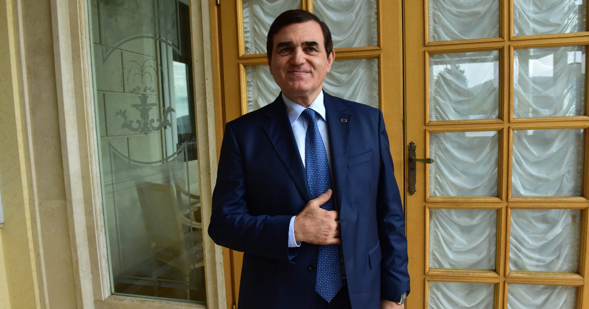 Pnrr, i bandi “all’italiana” dell’eurodeputato Patriciello: la sua azienda vince fondi pubblici, poi spacchetta i lavori e li affida a parenti e amici