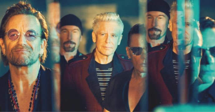 Copertina di Gli U2 si fanno in quattro. Esce l’album “Songs of Surrender”