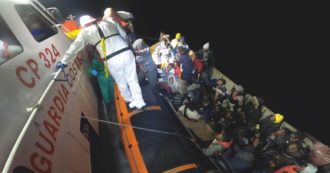 Copertina di Dopo l’alt per decreto richiamata la Marina. Cronaca di un salvataggio di 1300 persone