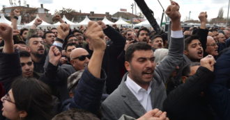 Copertina di Verso il voto, l’opposizione si organizza e Erdogan contrattacca