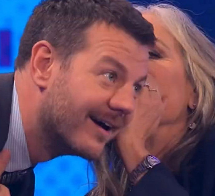 Alessandro Cattelan ad Alessandra Celentano: “Ma il “noce moscata” gate che vi ha travolto?”. La risposta è lapidaria