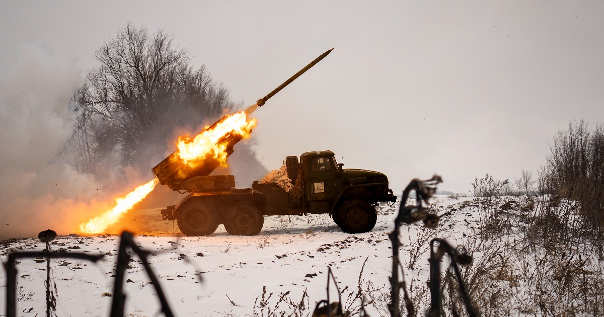 Ucrania, cobertura en vivo – OTAN: “Plan plurianual de ayuda militar para Kiev”.  Moscú: “Estamos en una fase de guerra caliente con Estados Unidos”