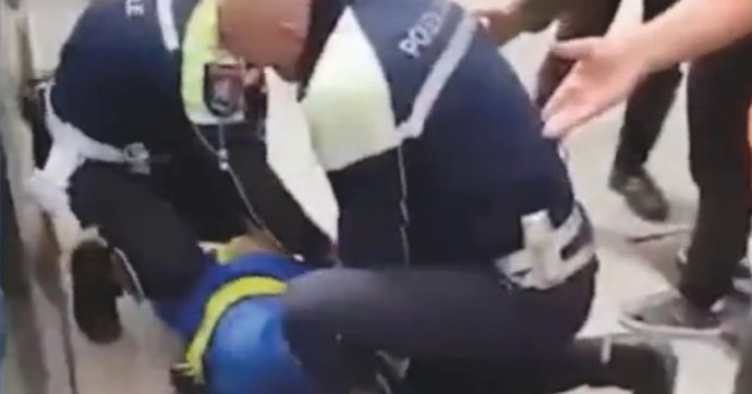 Corriere bloccato dai vigili. “Fatto bene, no punizioni”