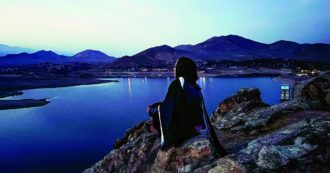 Copertina di “Cutro? Si aiuti anche il mio Paese con ingressi legali”: l’intervista a Zarifa Ghafari, l’afgana che combatte per i diritti delle donne