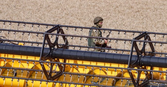 Grano, Mosca dà il via libera per 60 giorni, Kiev: “No, sono 120”