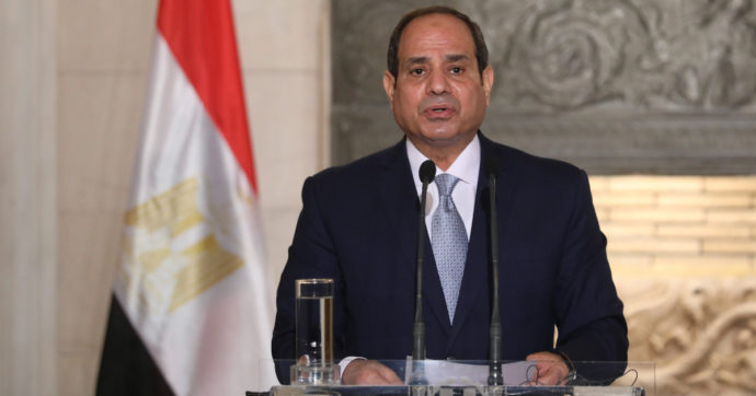 Il presidente egiziano Al-Sisi annuncia la sua candidatura: “Scegliete chi volete”, elezioni dal 10 al 12 dicembre