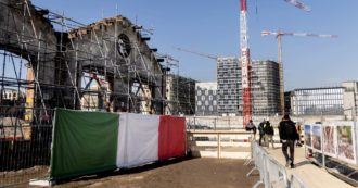 Copertina di Sala si sveglia e alza (ma di molto poco) gli oneri per costruire