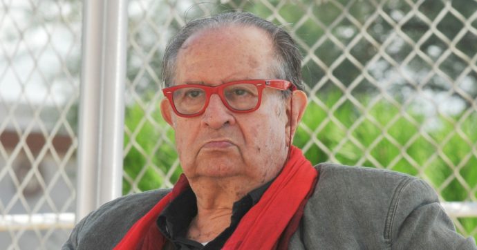 I 90 anni di Tinto Brass: “Schlein? Mi piace, non ha remore sulla sua vita sessuale. La trasgressione? L’unica vera ormai è l’amore”