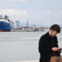 La nave rigassificatrice Golar Tundra nel porto di Piombino (Livorno), 20 marzo 2023.
ANSA/US Regione Toscana + PRESS OFFICE, HANDOUT PHOTO, NO SALES, EDITORIAL USE ONLY + NPK