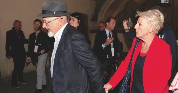 I Renzi assolti, ma sullo scopo delle fatture false resta il giallo