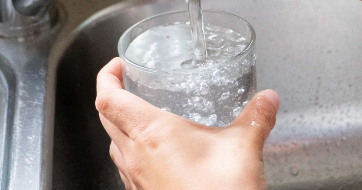 Giornata mondiale dell’acqua, l’impronta idrica degli italiani tra le più alte d’Europa: pregiudizi da sfatare su quella potabile e buone prassi