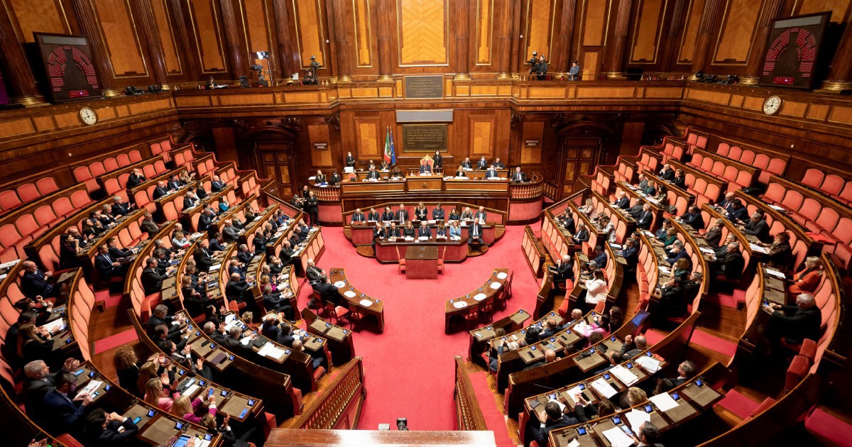 Decreto Pnrr, l’emendamento di Fdi Lega per cancellare lo stop alle porte girevoli per i magistrati in politica: il tentativo bloccato (per ora)