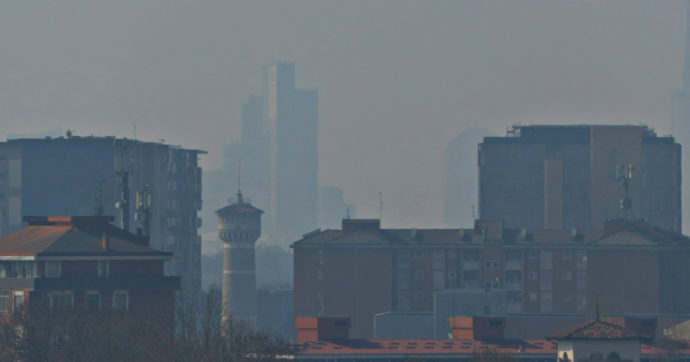 Milano tra le città più irrespirabili al mondo: abbiamo dati e soluzioni, quando agiremo?