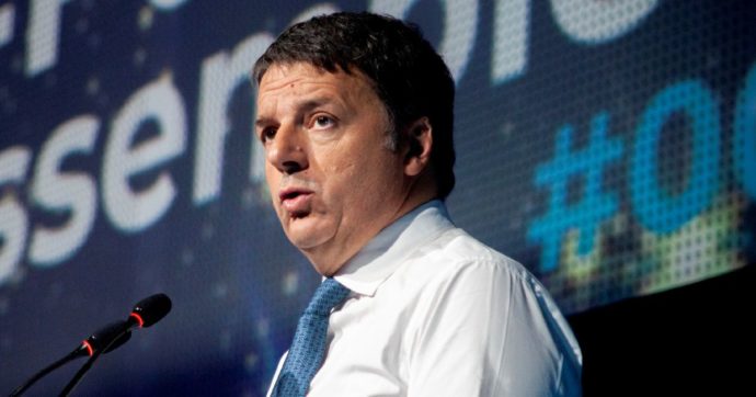 Renzi esalta l’amico Emmanuel: “Avanti così”