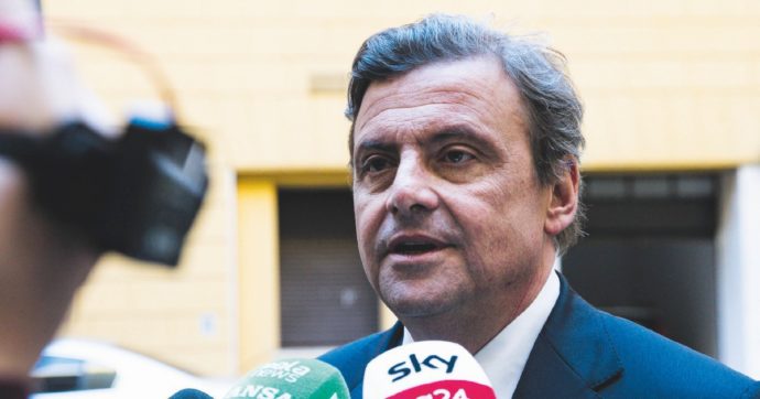 Calenda molla Iv e bacia la Lega: “veto solo su M5s e Fdi”