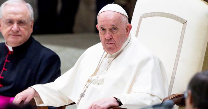 Copertina di Il Papa: “Ormai si può parlare di terza guerra mondiale”