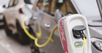 Copertina di Solo Suv o macchinoni: comprare un’utilitaria elettrica è una gimkana